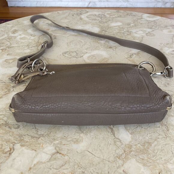 Vintage Roots Leather Cross Body Bag - Picture 4 of 11